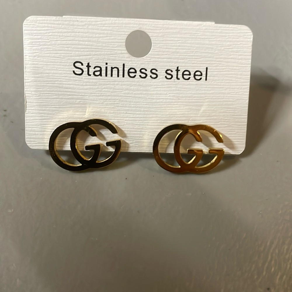 GG Earrings